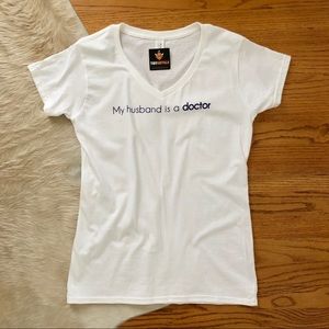 White Graphic T-Shirt “My husband is a doctor”